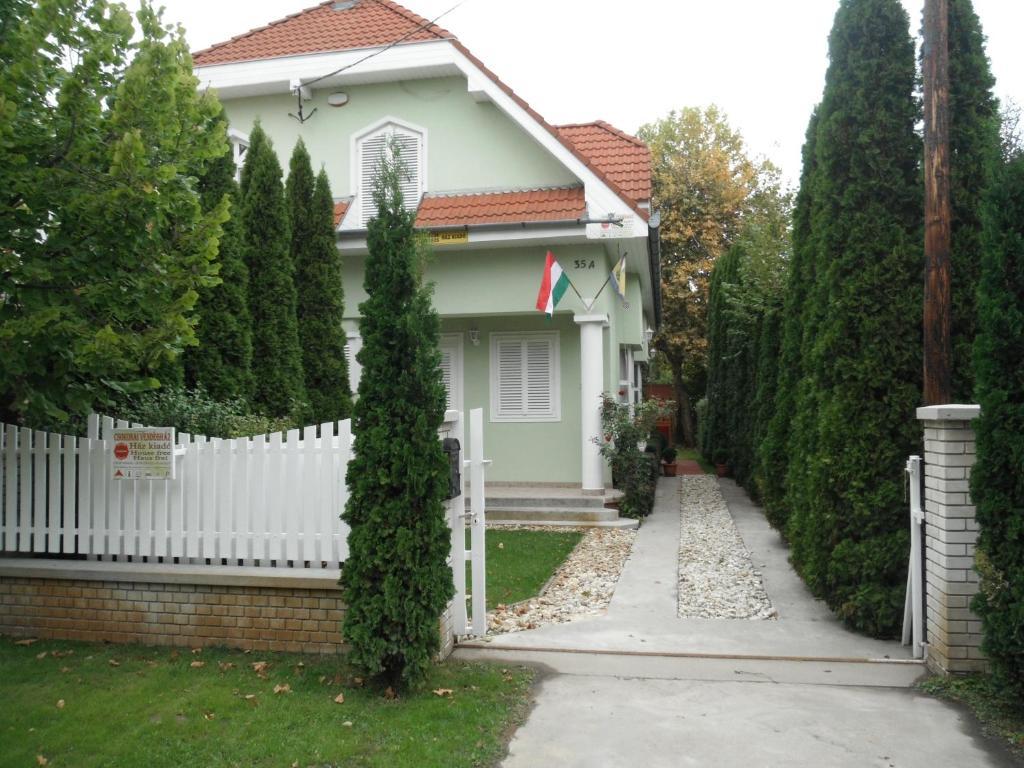 Csokonai Guesthouse ซามาร์ดี ภายนอก รูปภาพ